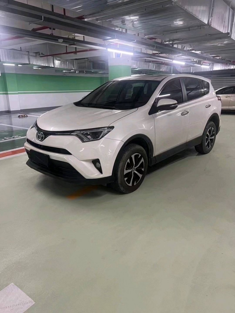 嘉兴19年丰田RAV4荣放7