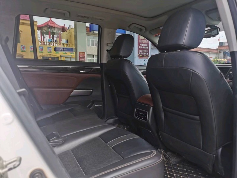 保定17年传祺GS82