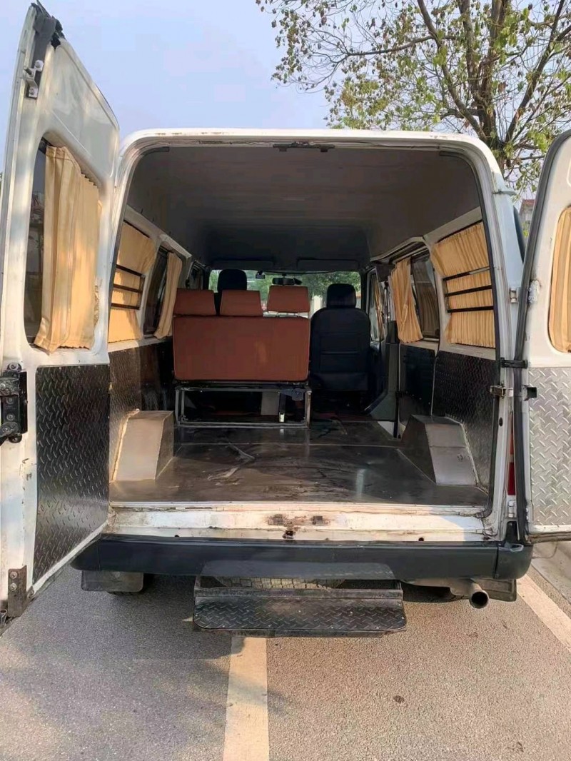 衡阳12年福特全顺6