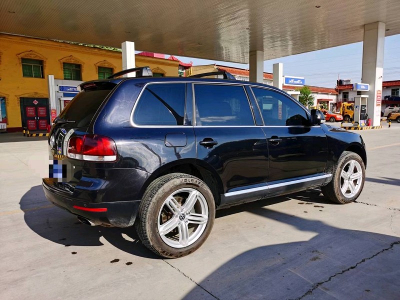 保定10年大众途锐7