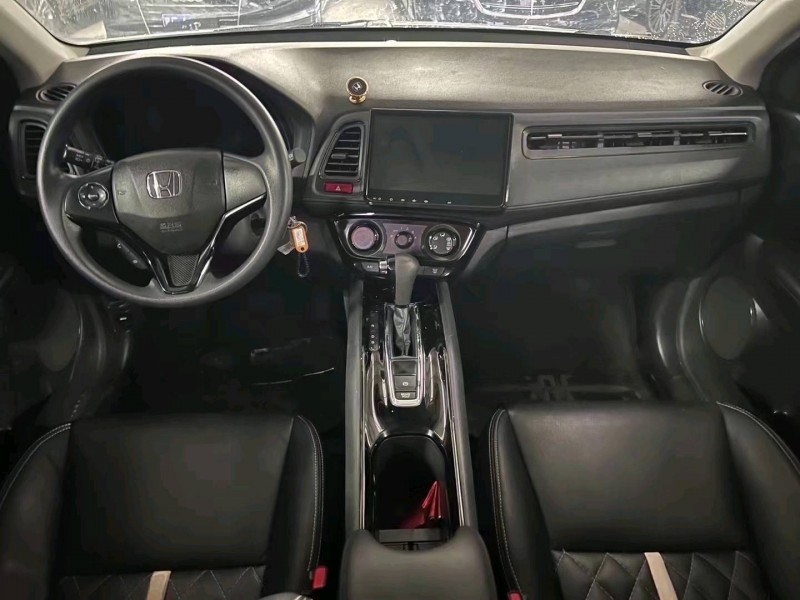 济宁16年本田缤智4