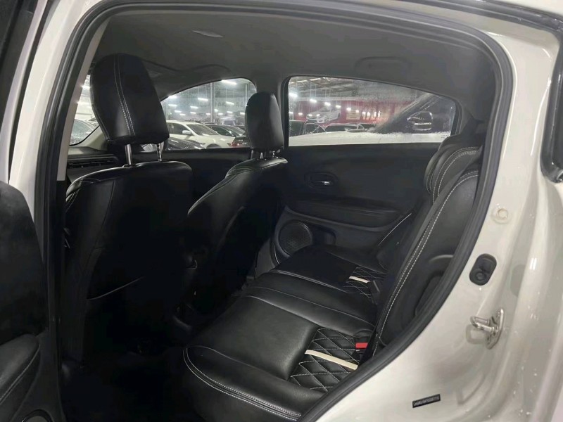 济宁16年本田缤智6