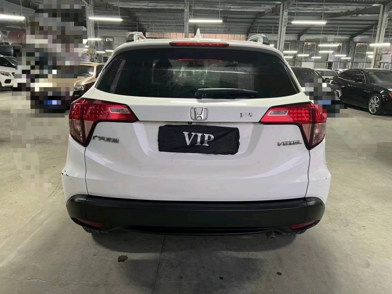 济宁16年本田缤智9