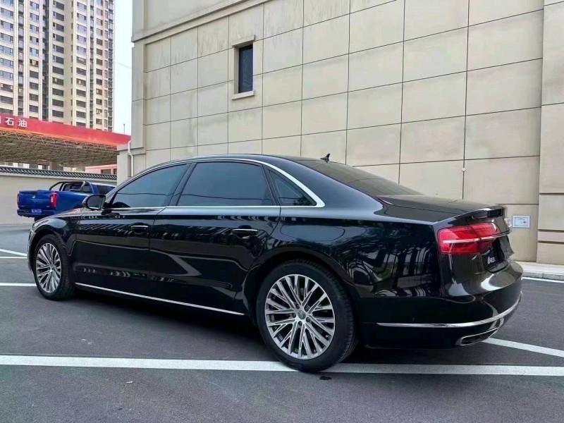 邢台16年奥迪A8L4