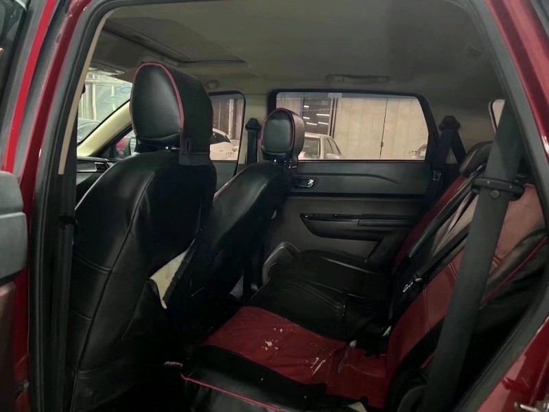 济宁17年力帆汽车迈威6