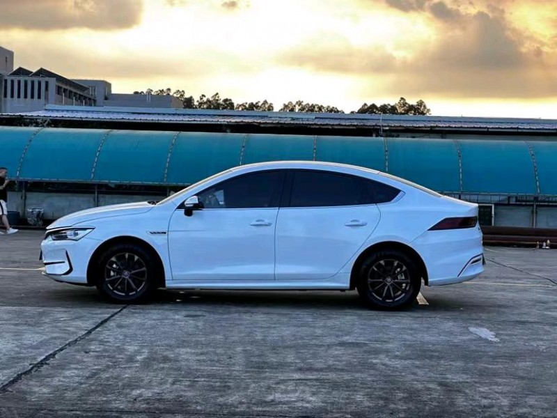 东莞21年比亚迪秦4