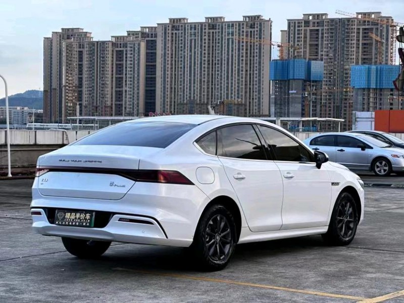 东莞21年比亚迪秦8