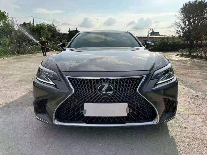 衡阳19年雷克萨斯LS1