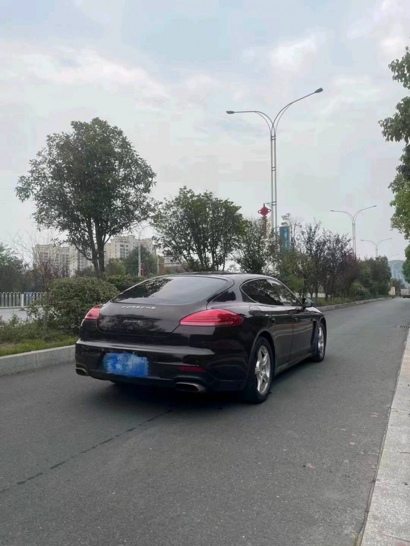 十堰15年保時捷帕拉梅拉7