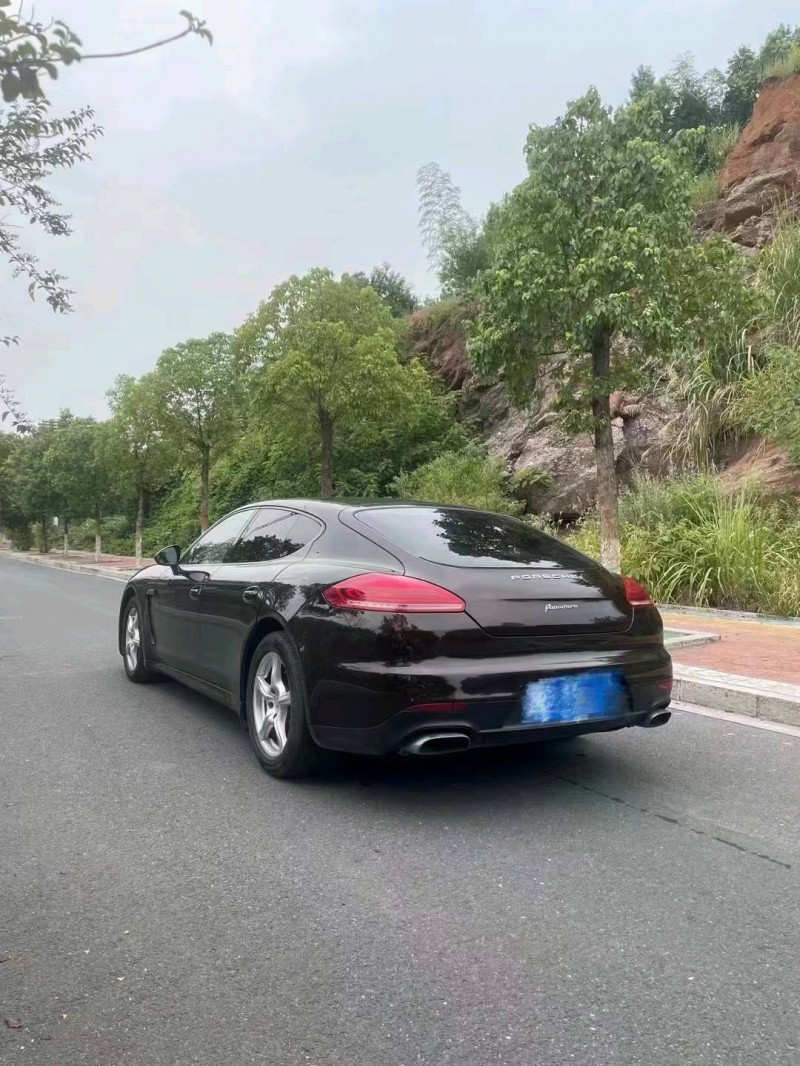 十堰15年保時捷帕拉梅拉8