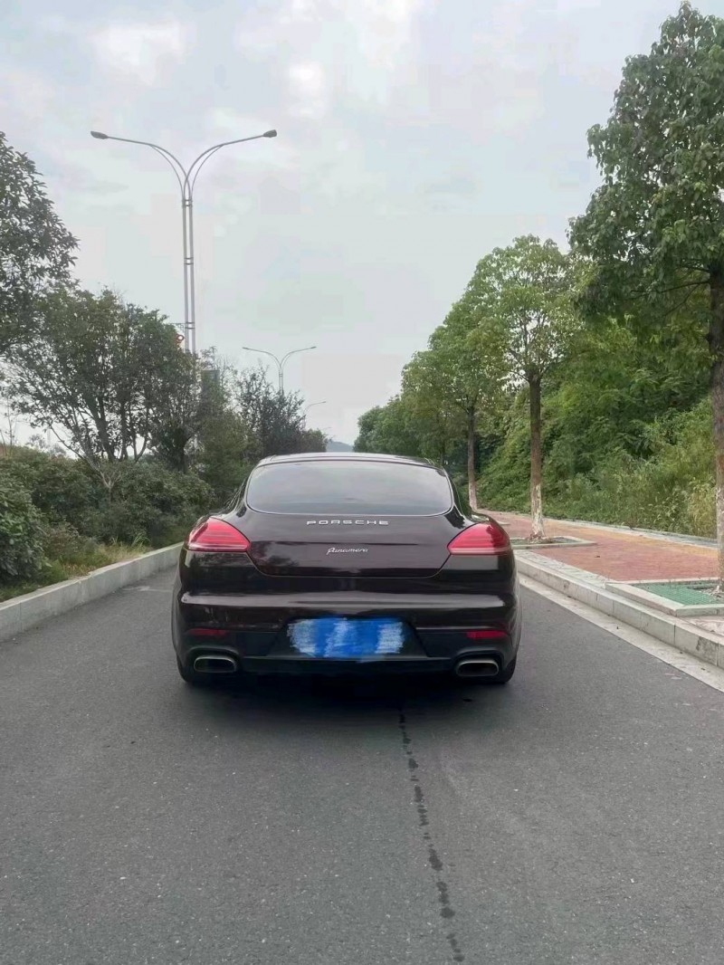 十堰15年保時捷帕拉梅拉9