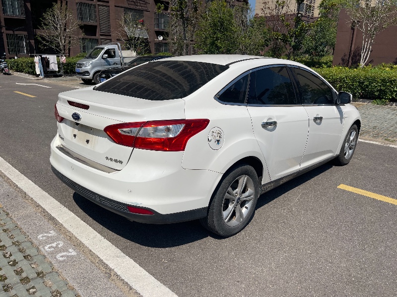 徐州15年福特福克斯4
