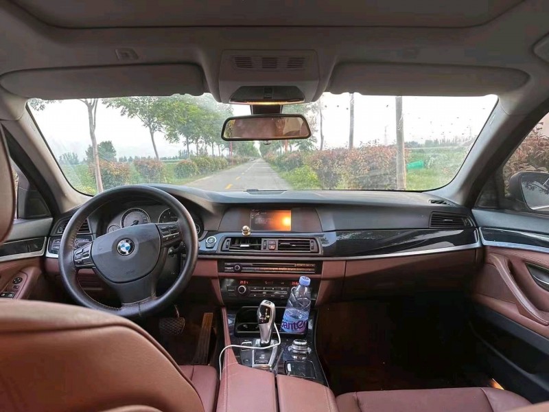 济宁13年宝马5系5