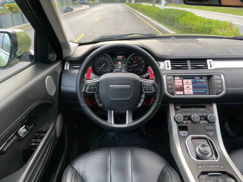 深圳12年路虎极光4