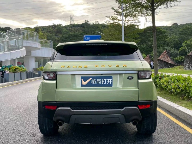 深圳12年路虎极光9