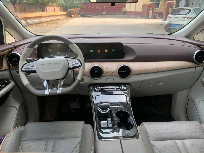 保定22年东风风行游艇6