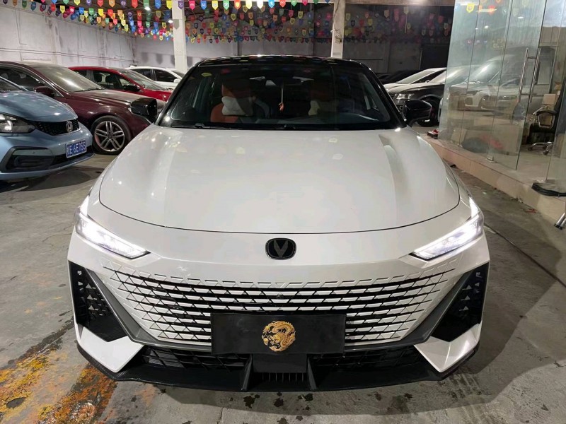 深圳22年长安汽车UNI-V1