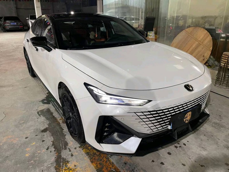 深圳22年长安汽车UNI-V2