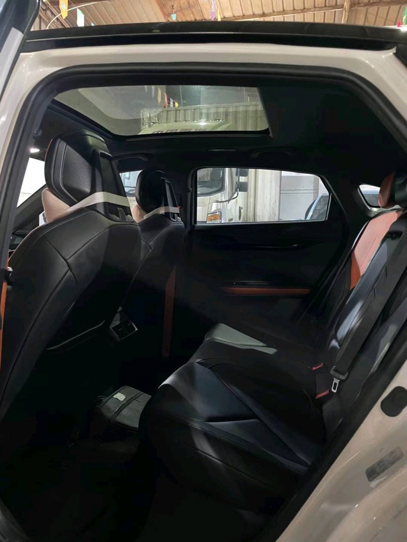 深圳22年长安汽车UNI-V4