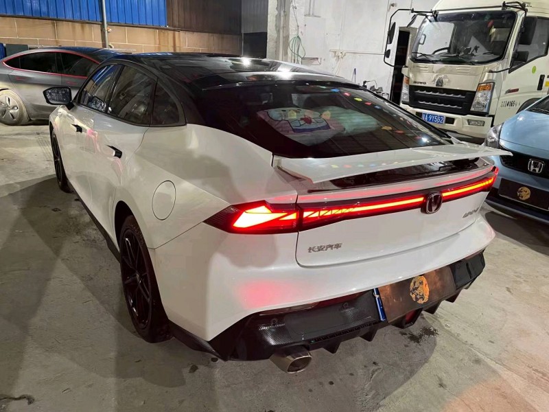 深圳22年长安汽车UNI-V7