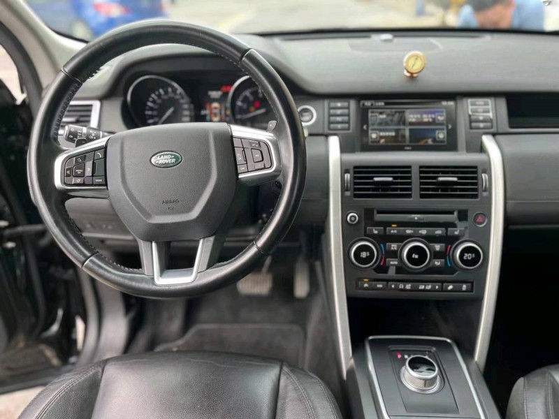 广州16年路虎发现神行8