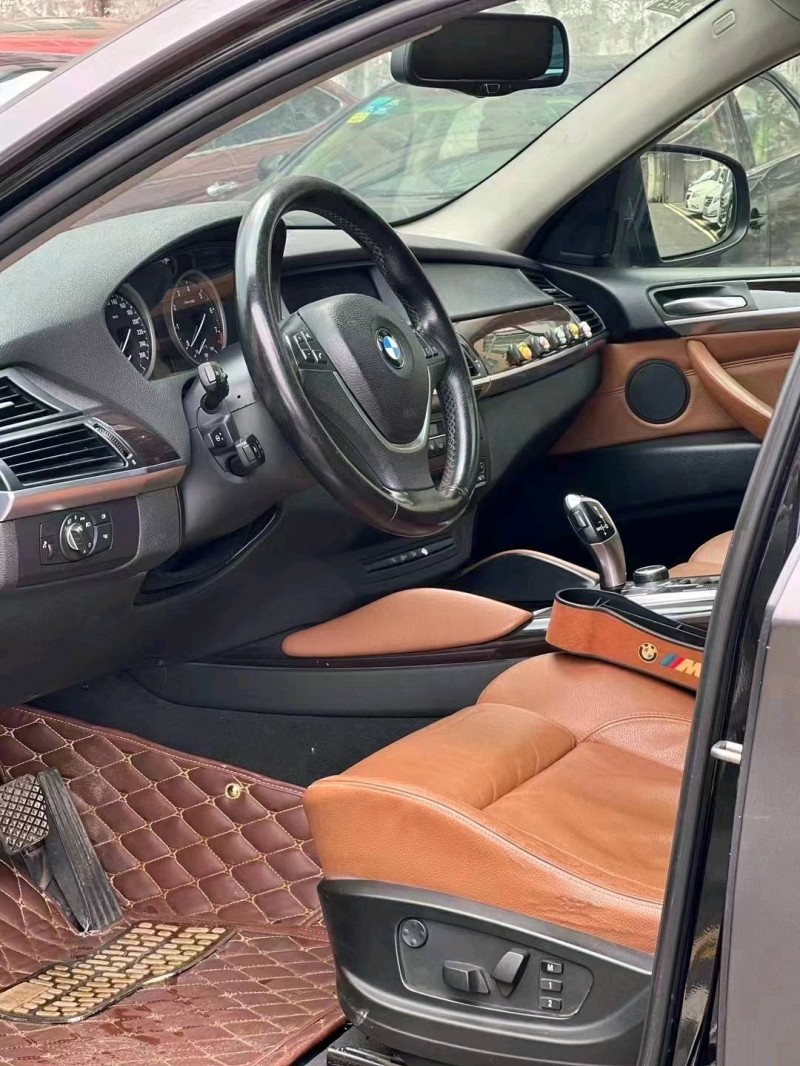 广州13年宝马X66
