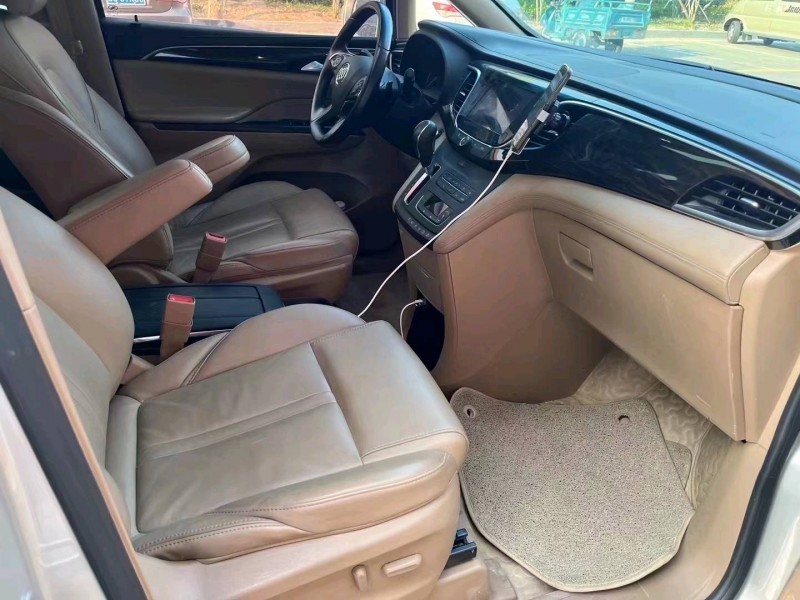 枣庄18年别克GL88