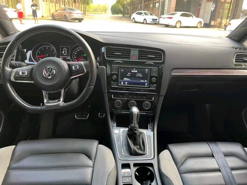 保定18年大众高尔夫6