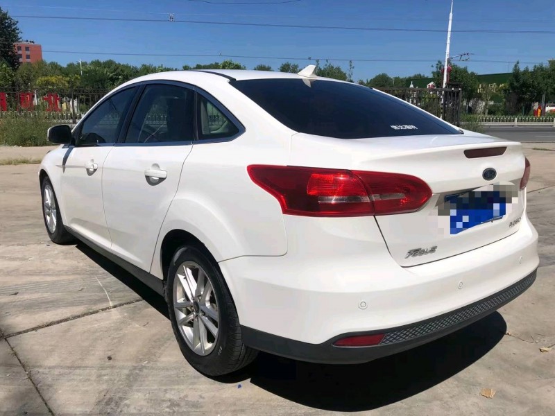 保定17年福特福克斯7