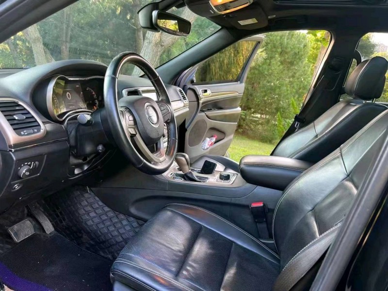 枣庄17年Jeep大切诺基7