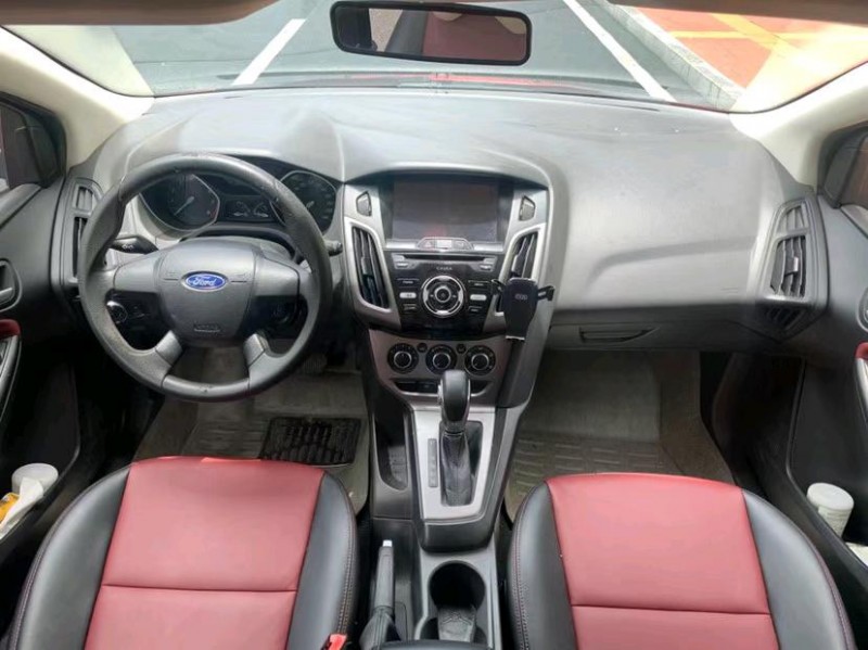 东莞12年福特福克斯5