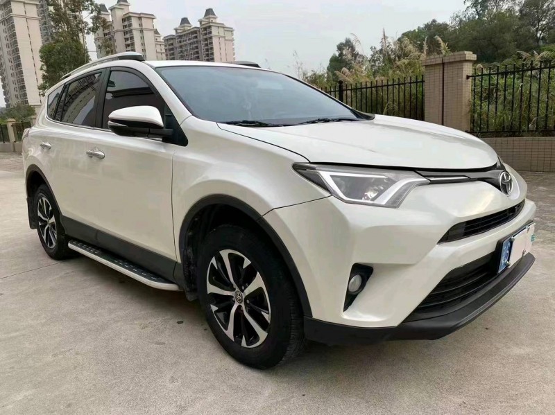 江门16年丰田RAV4荣放3