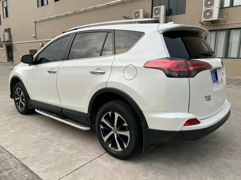 江门16年丰田RAV4荣放7