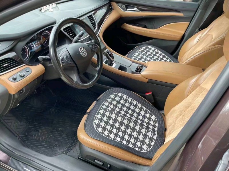 枣庄17年别克君越9