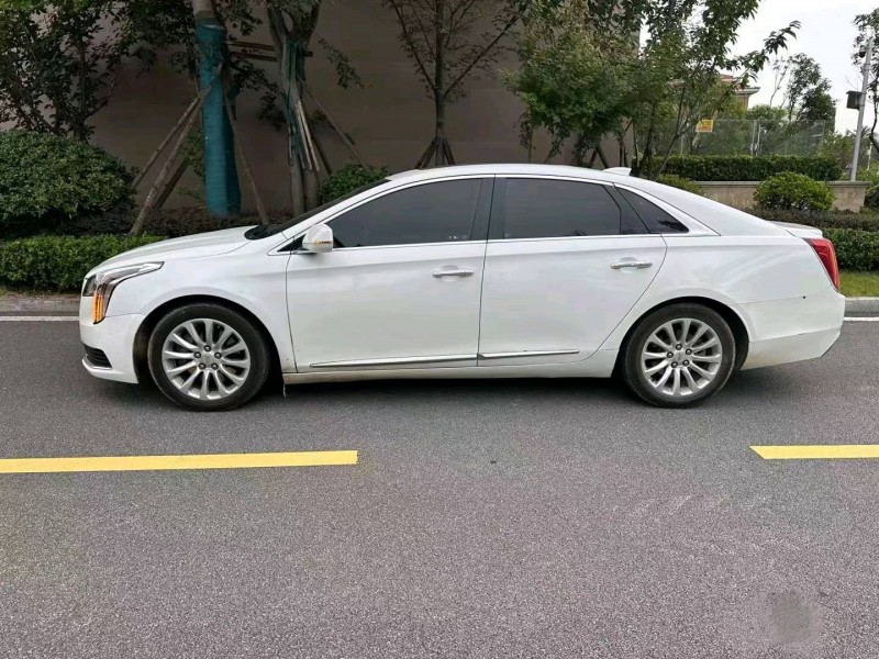 衡阳18年凯迪拉克XTS9