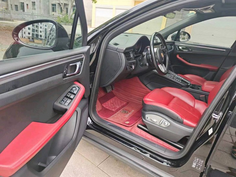 湖州19年保时捷Macan5