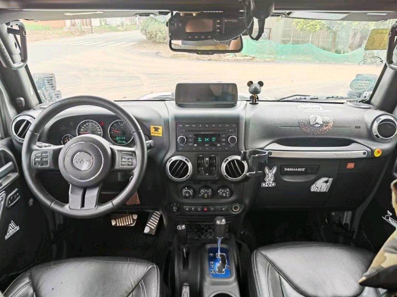 苏州16年Jeep牧马人8