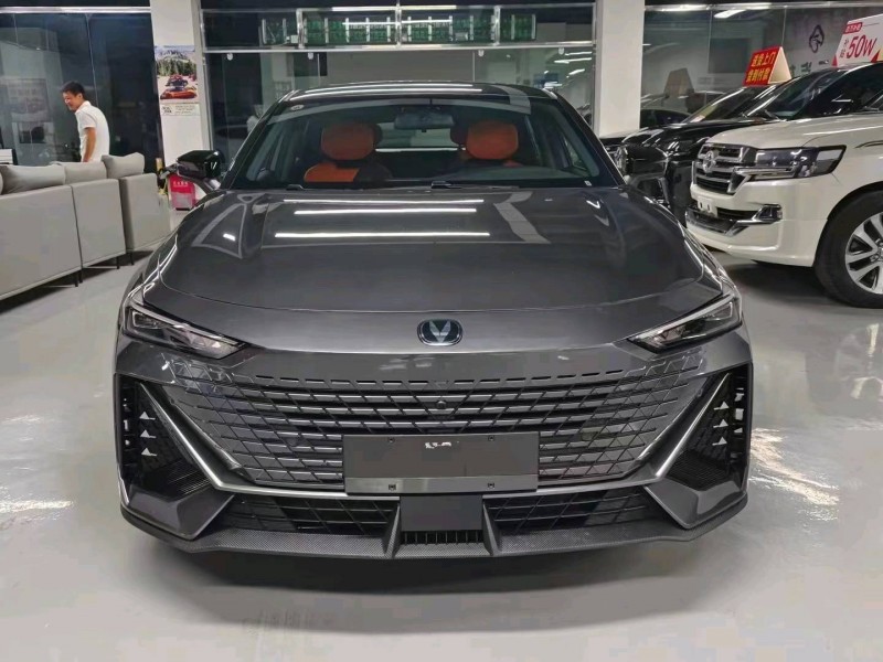 三明23年長安汽車UNI-V1