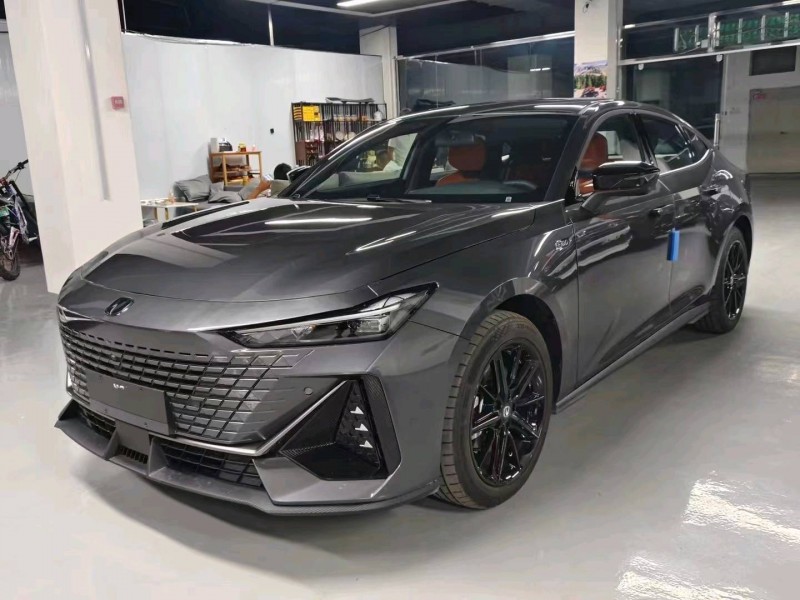 三明23年長安汽車UNI-V2