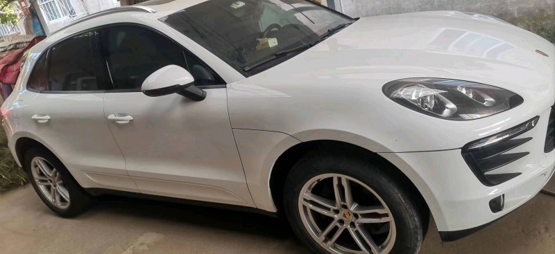 鄭州15年保時捷Macan1