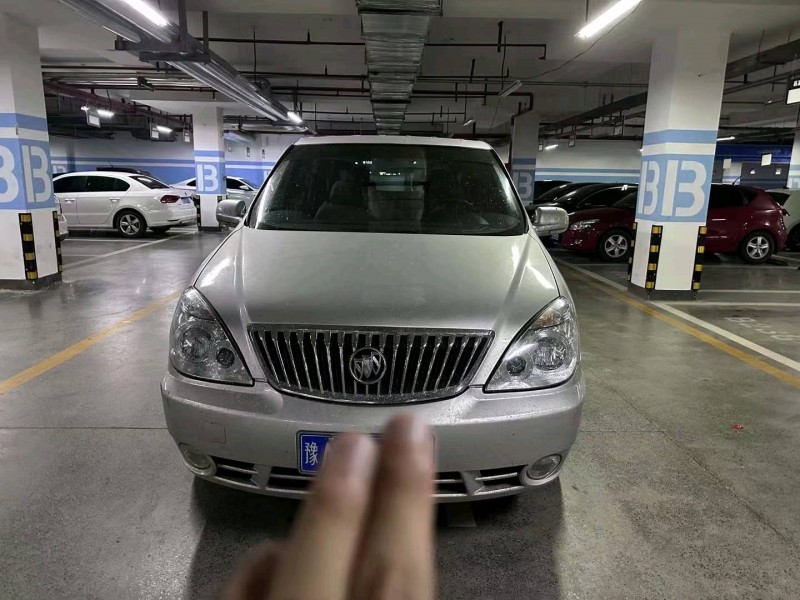 枣庄16年别克陆尊1