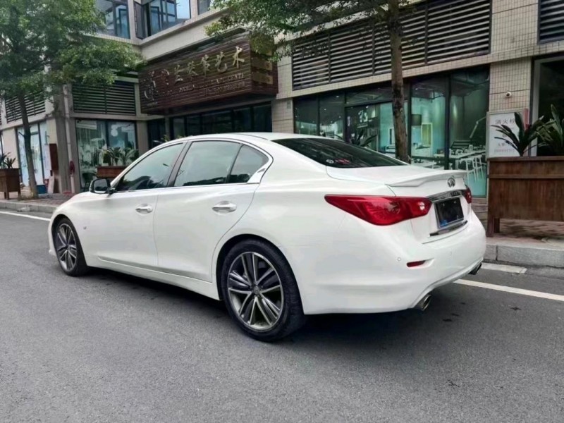 中山14年英菲尼迪Q50S6