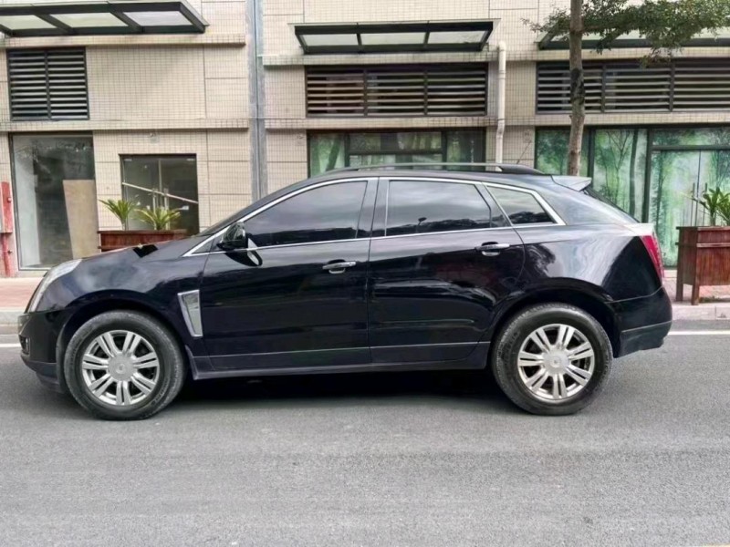 中山14年凯迪拉克SRX3