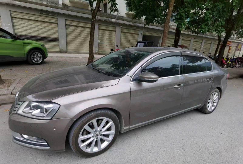 济宁14年大众迈腾2