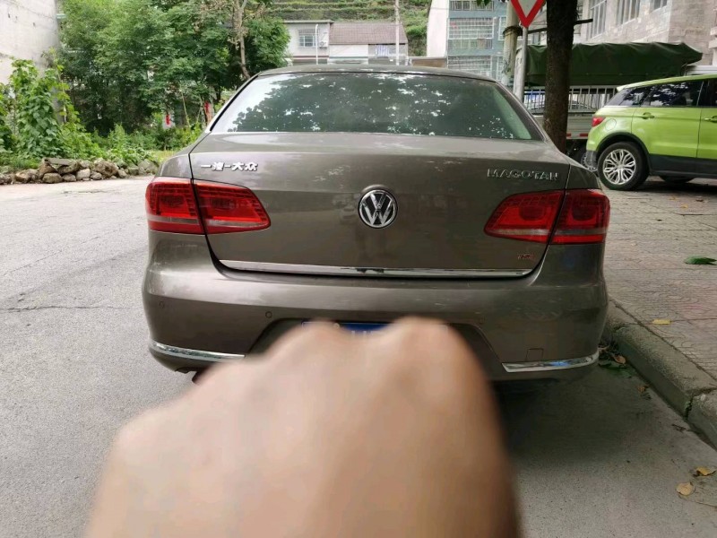 济宁14年大众迈腾7