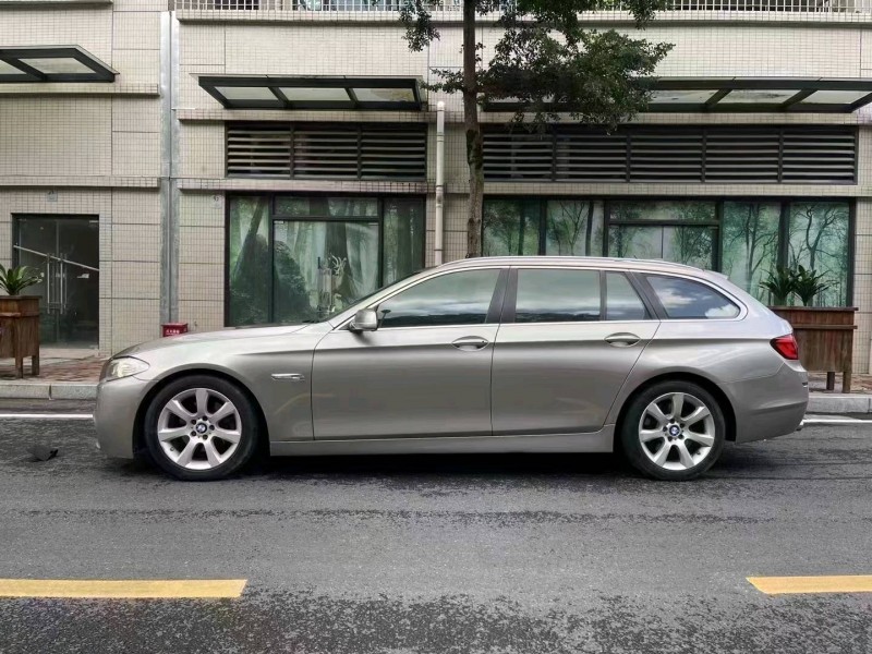 中山13年宝马5系3