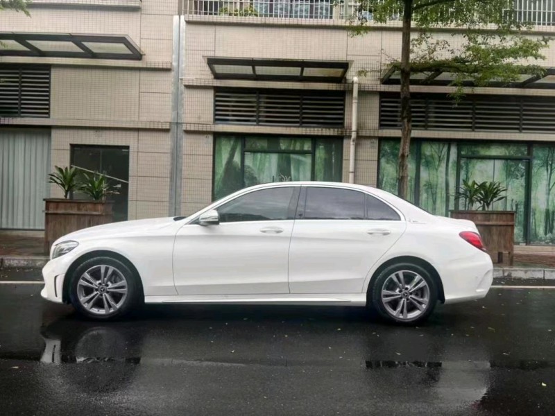 中山21年奔驰C3