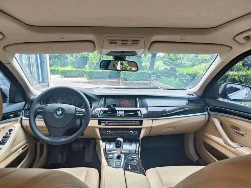 济宁14年宝马5系8