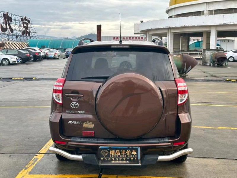 东莞12年丰田RAV49