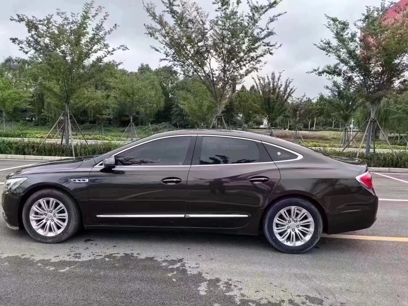 徐州17年别克君越7